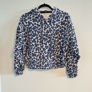 WILD FABLE blue leopard sweatshirt